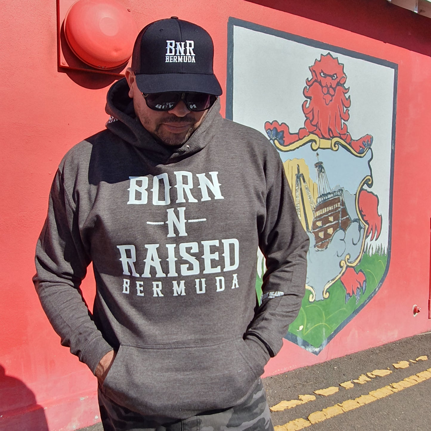 CHARCOAL GREY BORN-N-RAISED BERMUDA PULLOVER HOODIE