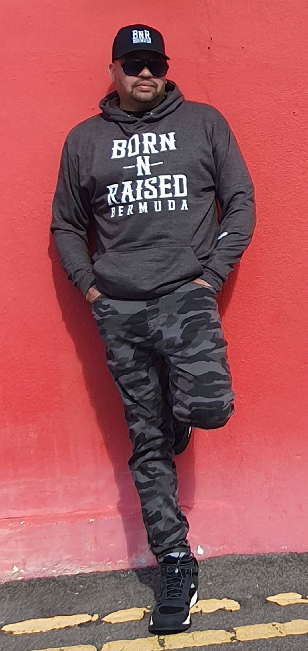 CHARCOAL GREY BORN-N-RAISED BERMUDA PULLOVER HOODIE